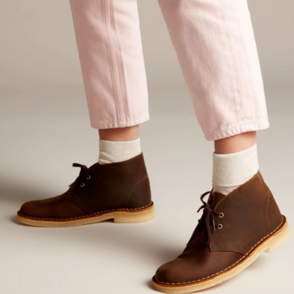 Women's Clarks Desert Boot Beeswax - Picture 4 of 9